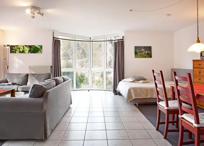 Am Alten Apfelbaum - 1 コッヘム